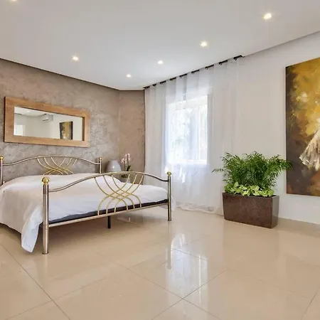 Phantasia Villa Is-Swieqi