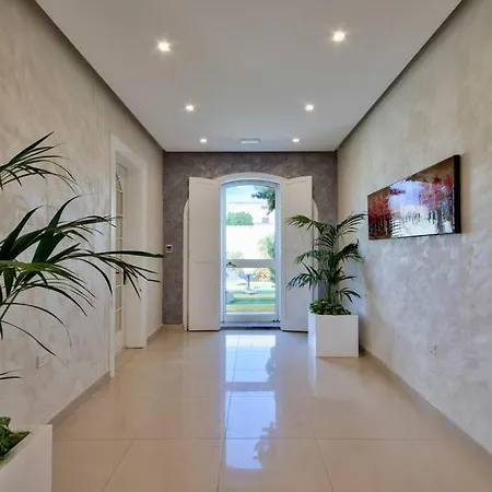 Villa Phantasia