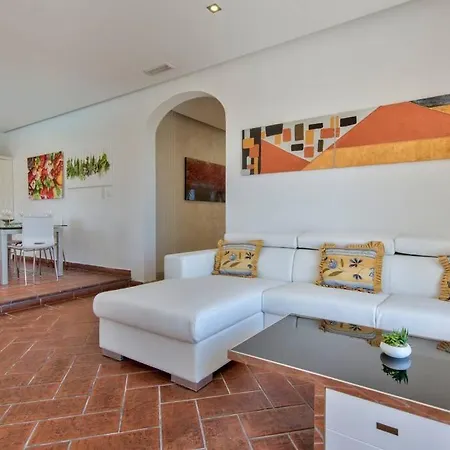 Phantasia Villa Is-Swieqi