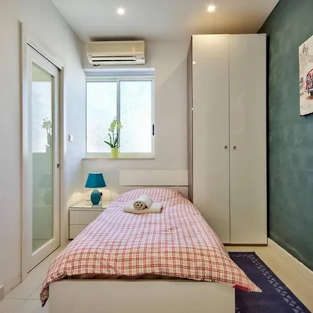 Phantasia Villa *